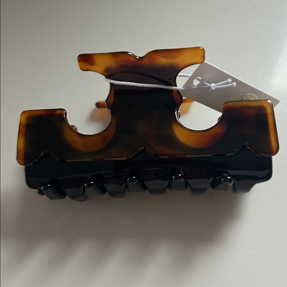 Tory Burch Brown/Black Tortoise Hair Clip NWT Dust Bag Included - Picture 7 of 7